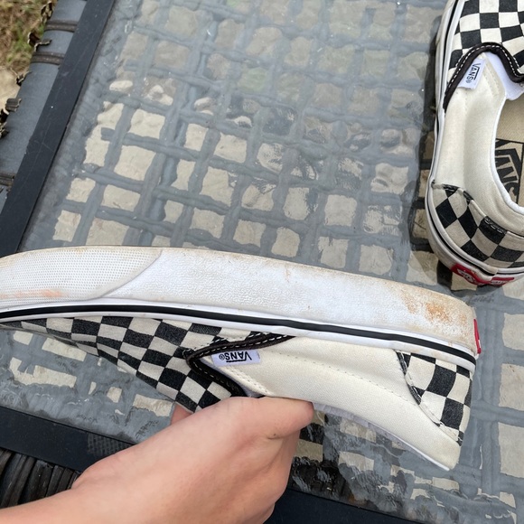 Black and white vans - Picture 10 of 13